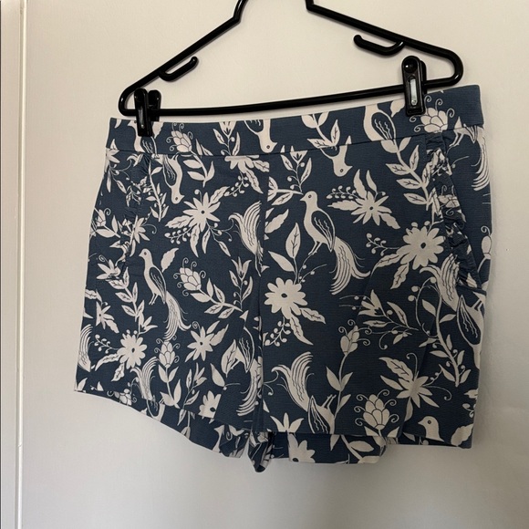 LOFT Pants - NWOT Loft Floral Bird Shorts